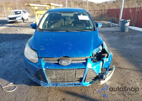 2014 Ford Focus Se z USA, uszkodzony, nr VIN 1FADP3K2XEL152263
